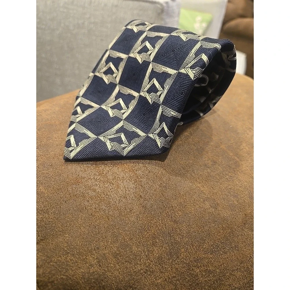 Geoffrey Beene Silk Tie Blk Gold Geometric Square Pattern Italian Fabric Classic